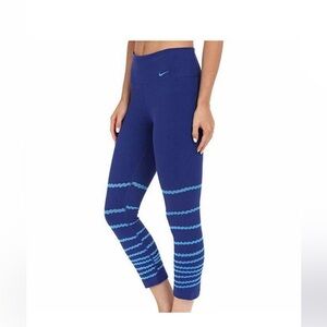 NIKE WOMEN DRI-FIT TRAINING LEGEND
TIGHT CAPRI